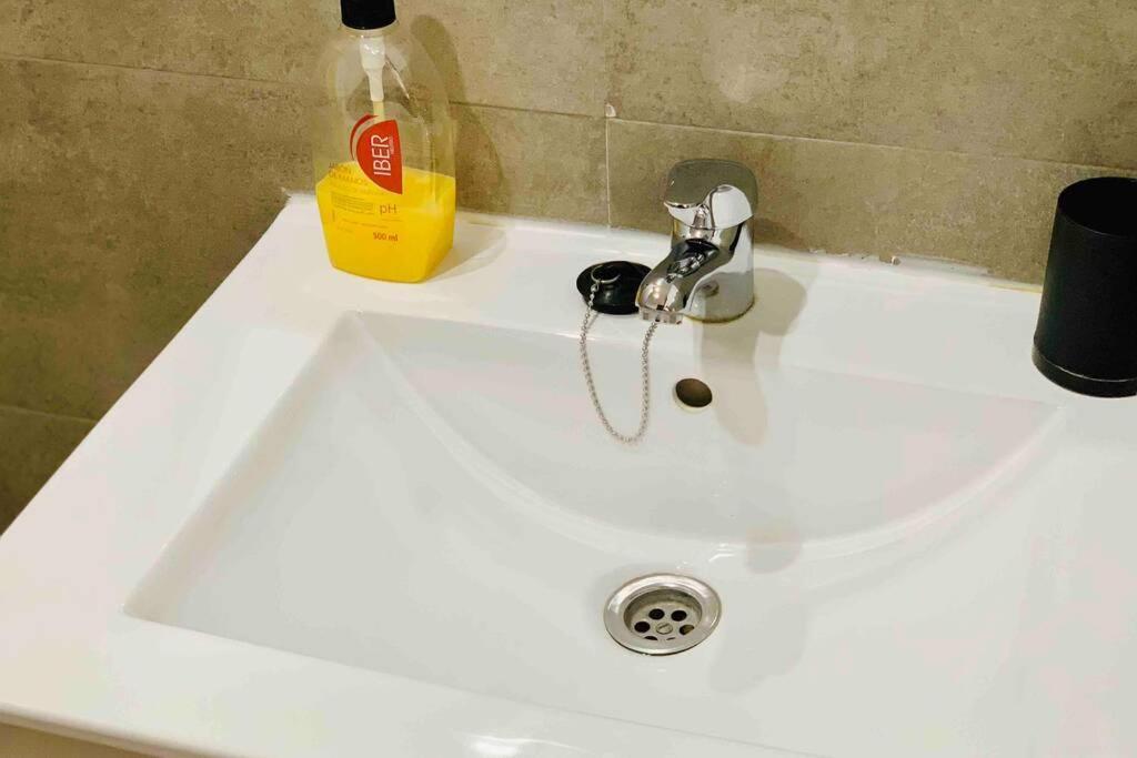 Begonia City Center Apartment 230 By Namaste Elite Τορρεμολίνος Εξωτερικό φωτογραφία