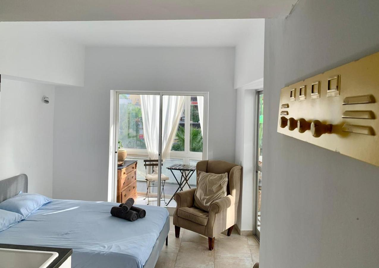 Begonia City Center Apartment 230 By Namaste Elite Τορρεμολίνος Εξωτερικό φωτογραφία