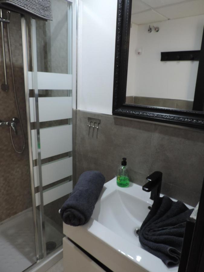 Begonia City Center Apartment 230 By Namaste Elite Τορρεμολίνος Εξωτερικό φωτογραφία