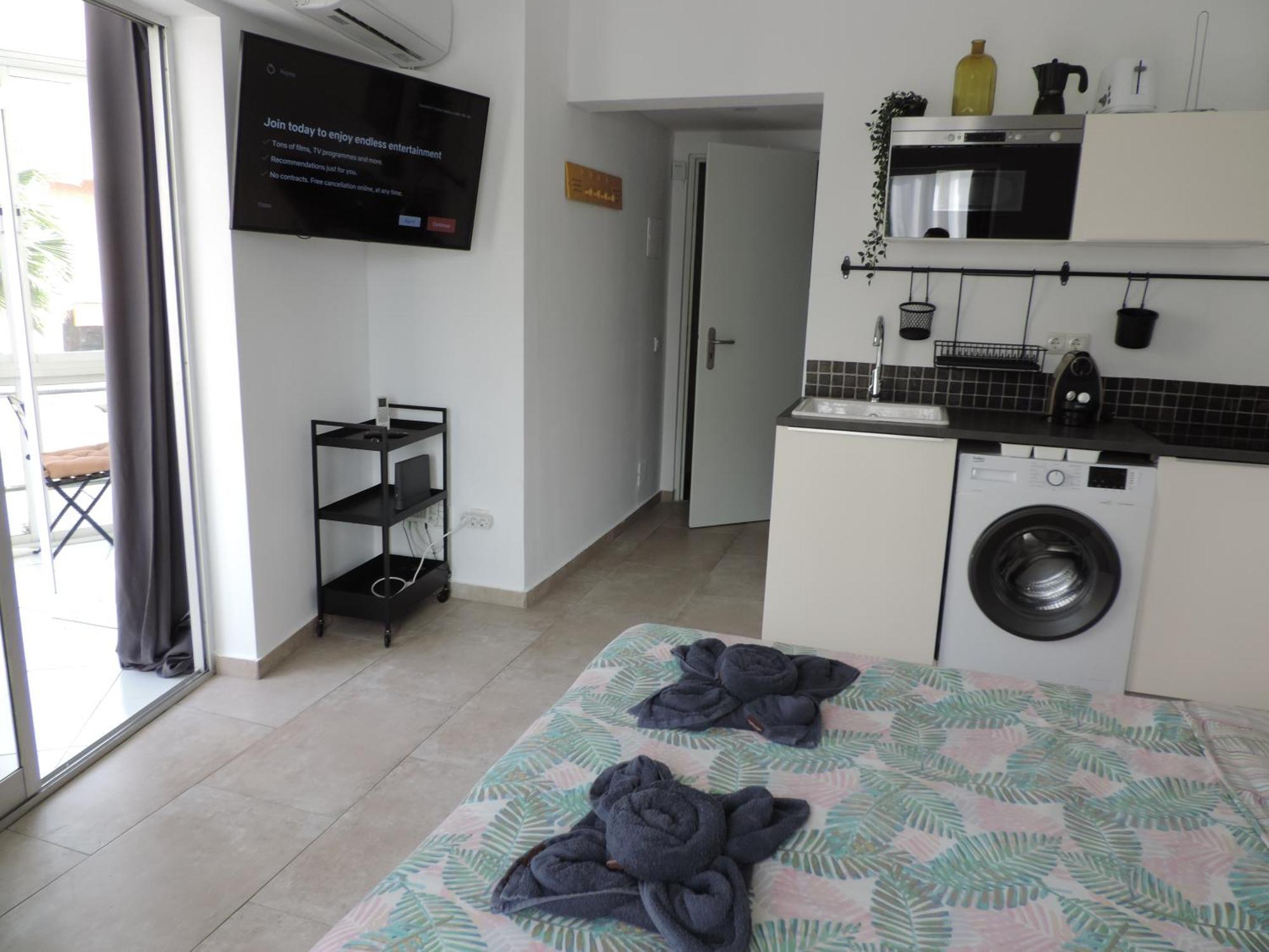 Begonia City Center Apartment 230 By Namaste Elite Τορρεμολίνος Εξωτερικό φωτογραφία